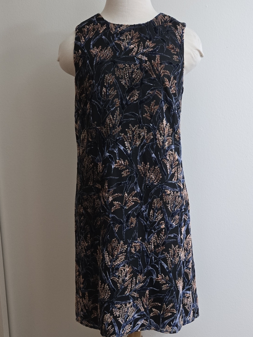Maggy London Navy Floral-Print Sleeveless Midi Dress/Size 4